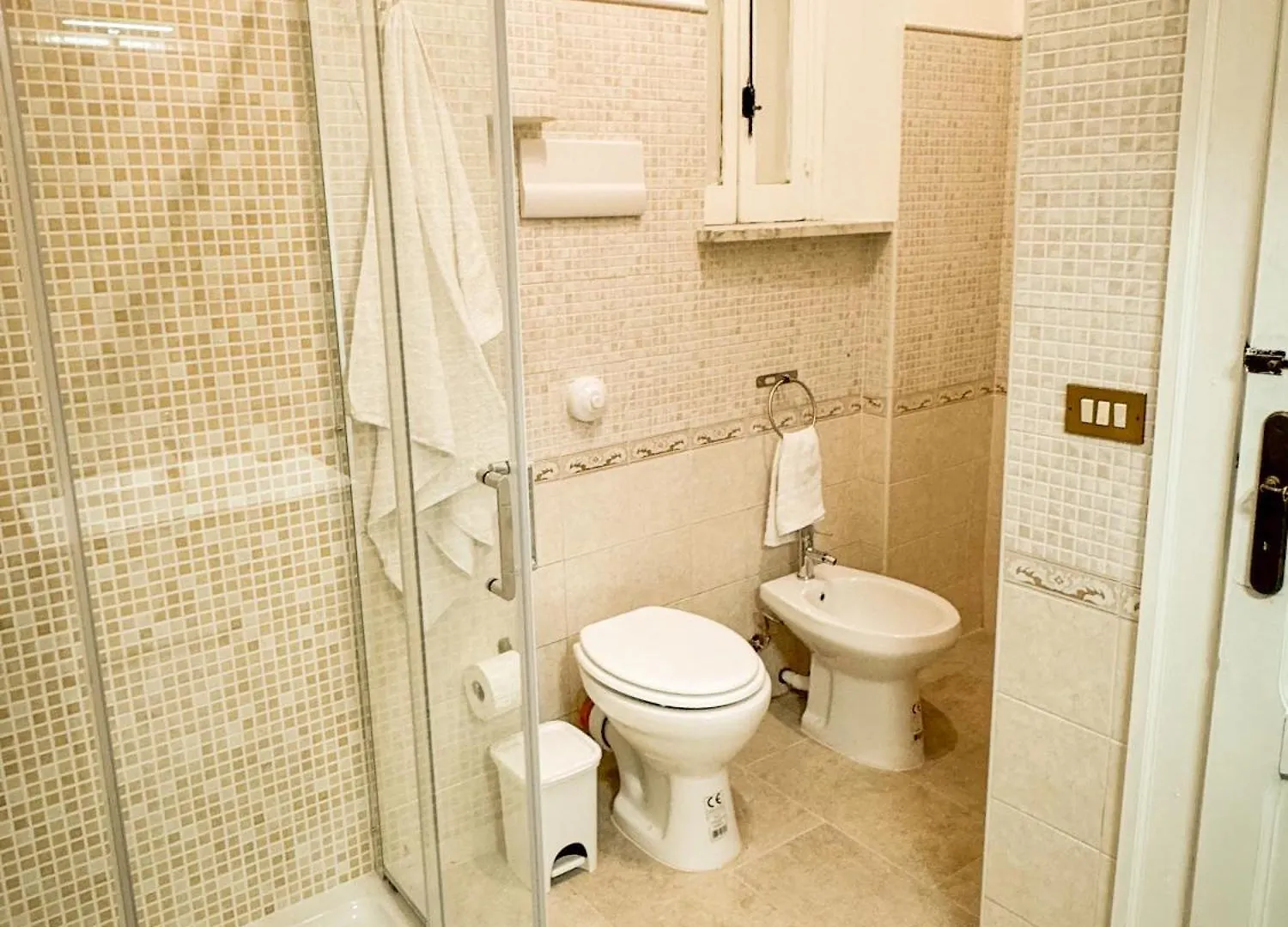 Mercury Apartment - 100 Mq Nel Cuore Di 巴勒莫 0*,